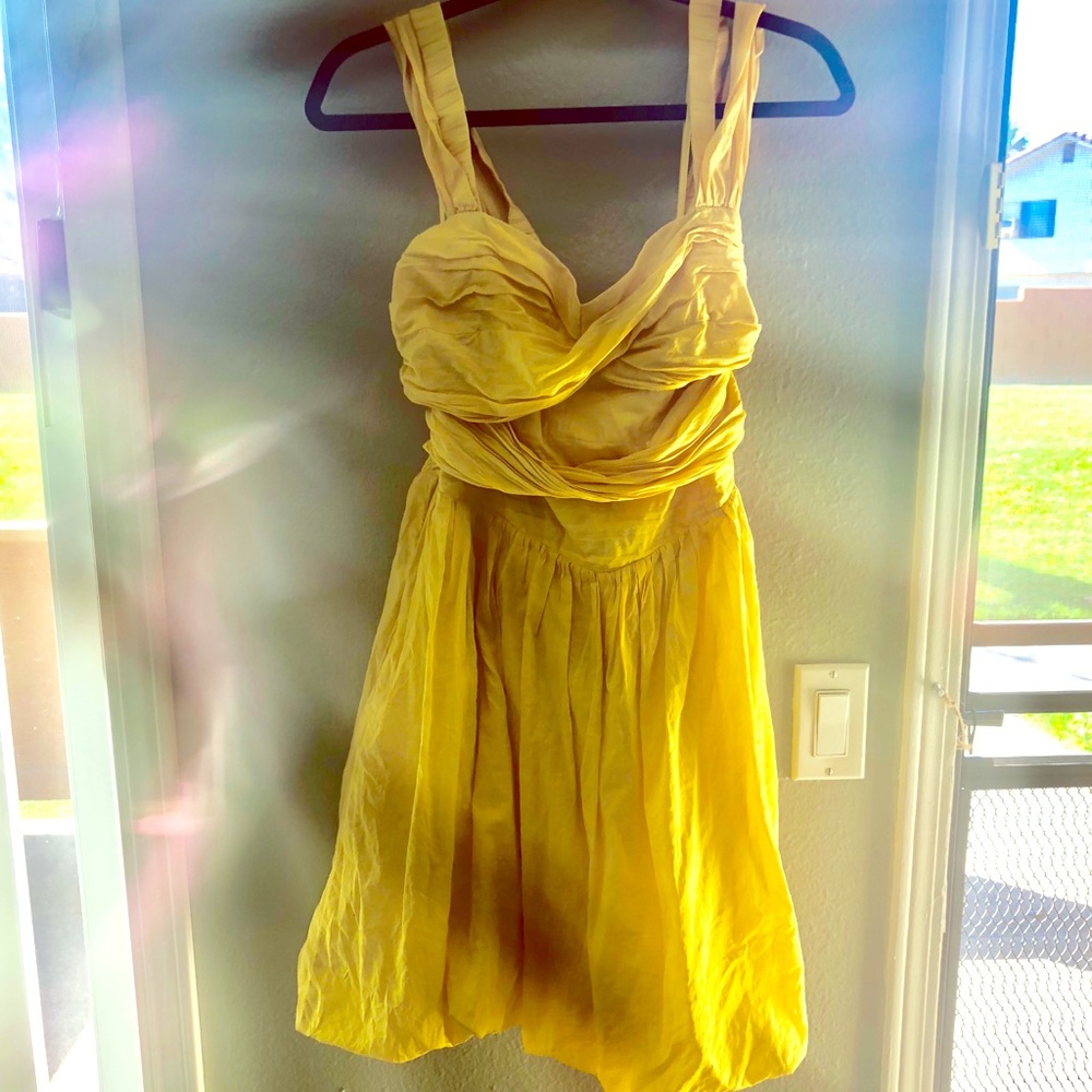 Happy Yellow Bubble Hem Dress 🌞
